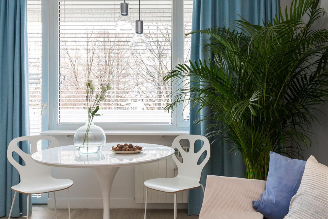 Apartament Bielany 3 Min From Metro With 5-Meals Per Day Diet Catering, Air Conditioning And Free Parking ワルシャワ エクステリア 写真
